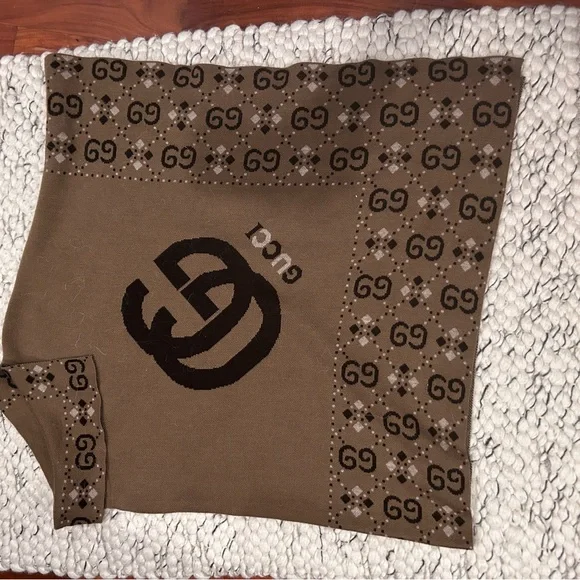 VINTAGE GUCCI SHAWL - Picture 7 of 10